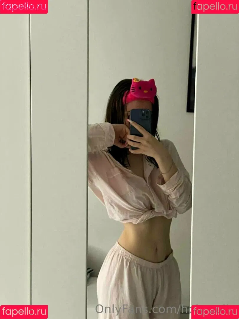 holy.polly Onlyfans Photo Gallery 