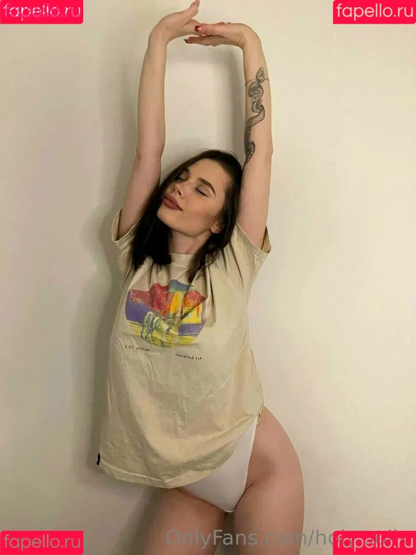 holy.polly Onlyfans Photo Gallery 