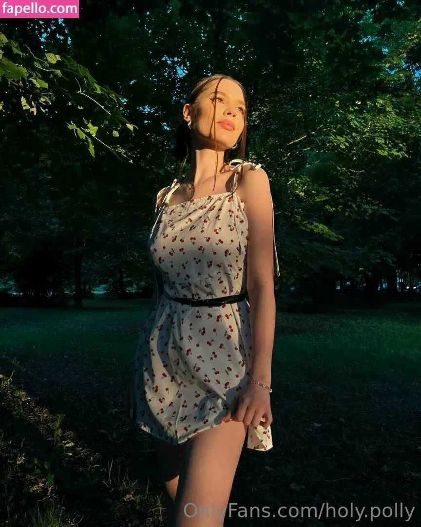 holy.polly Onlyfans Photo Gallery 