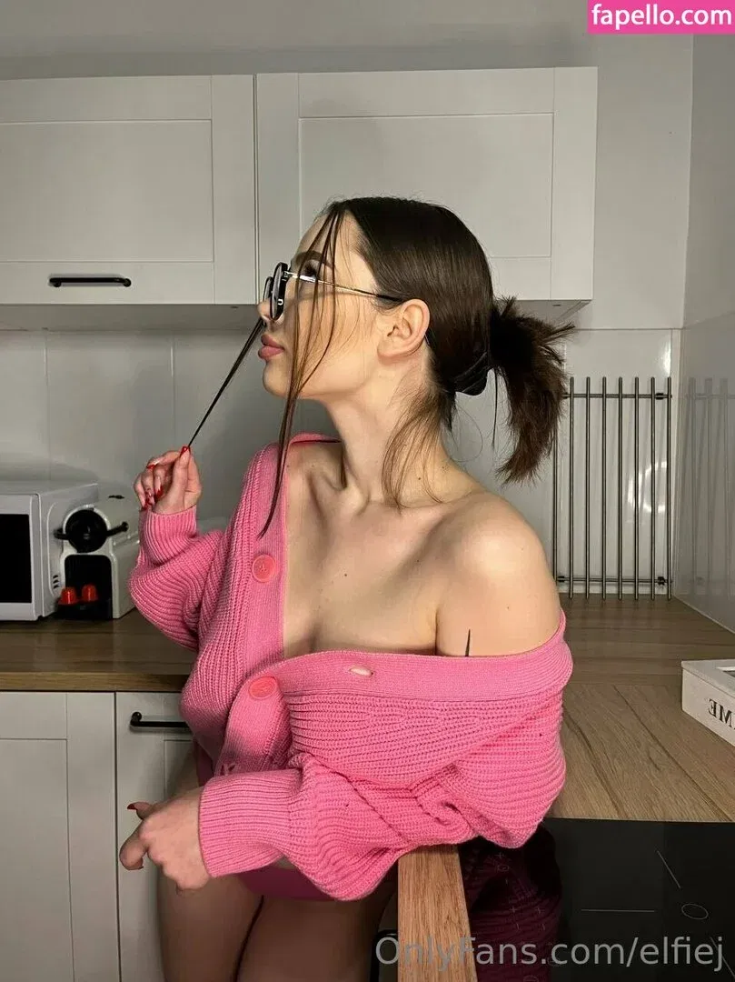 holy.polly Onlyfans Photo Gallery 