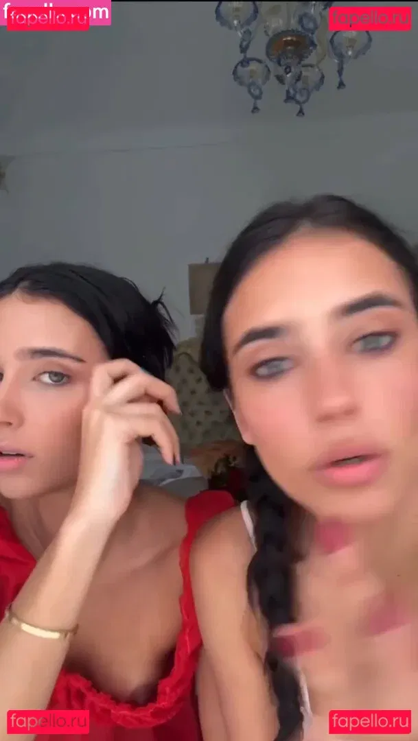 Elisa & Renne Herbert Twins Onlyfans Photo Gallery 