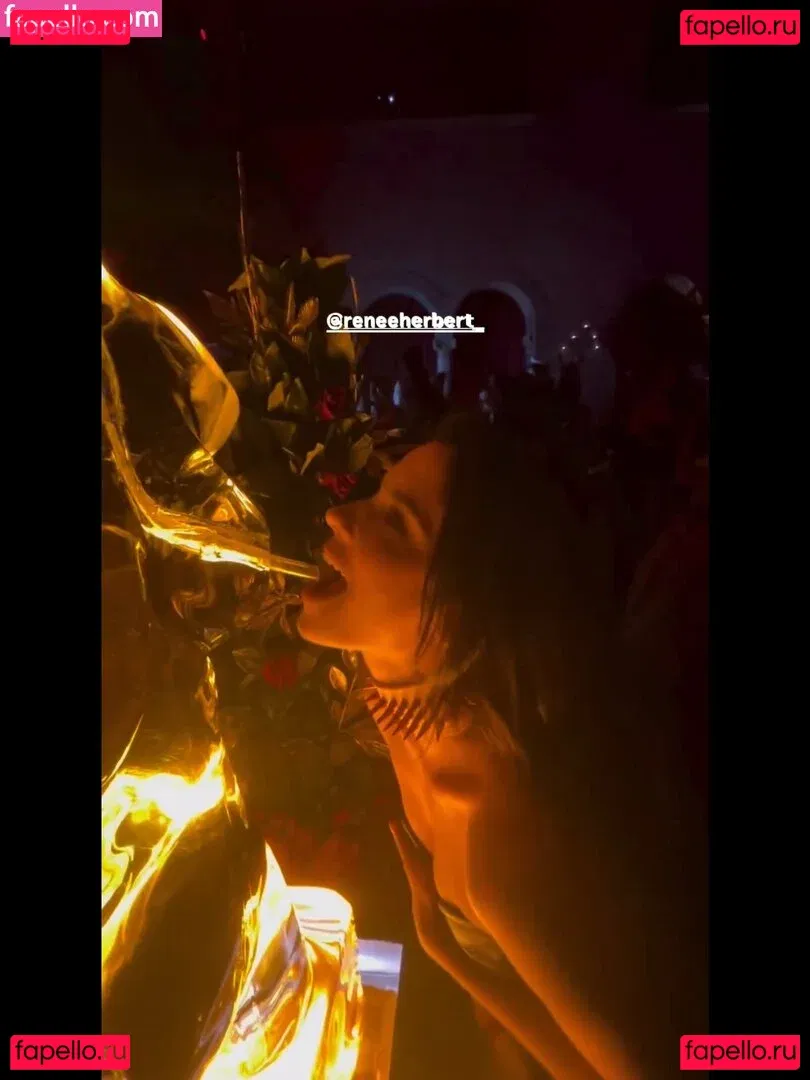 Elisa & Renne Herbert Twins Onlyfans Photo Gallery 