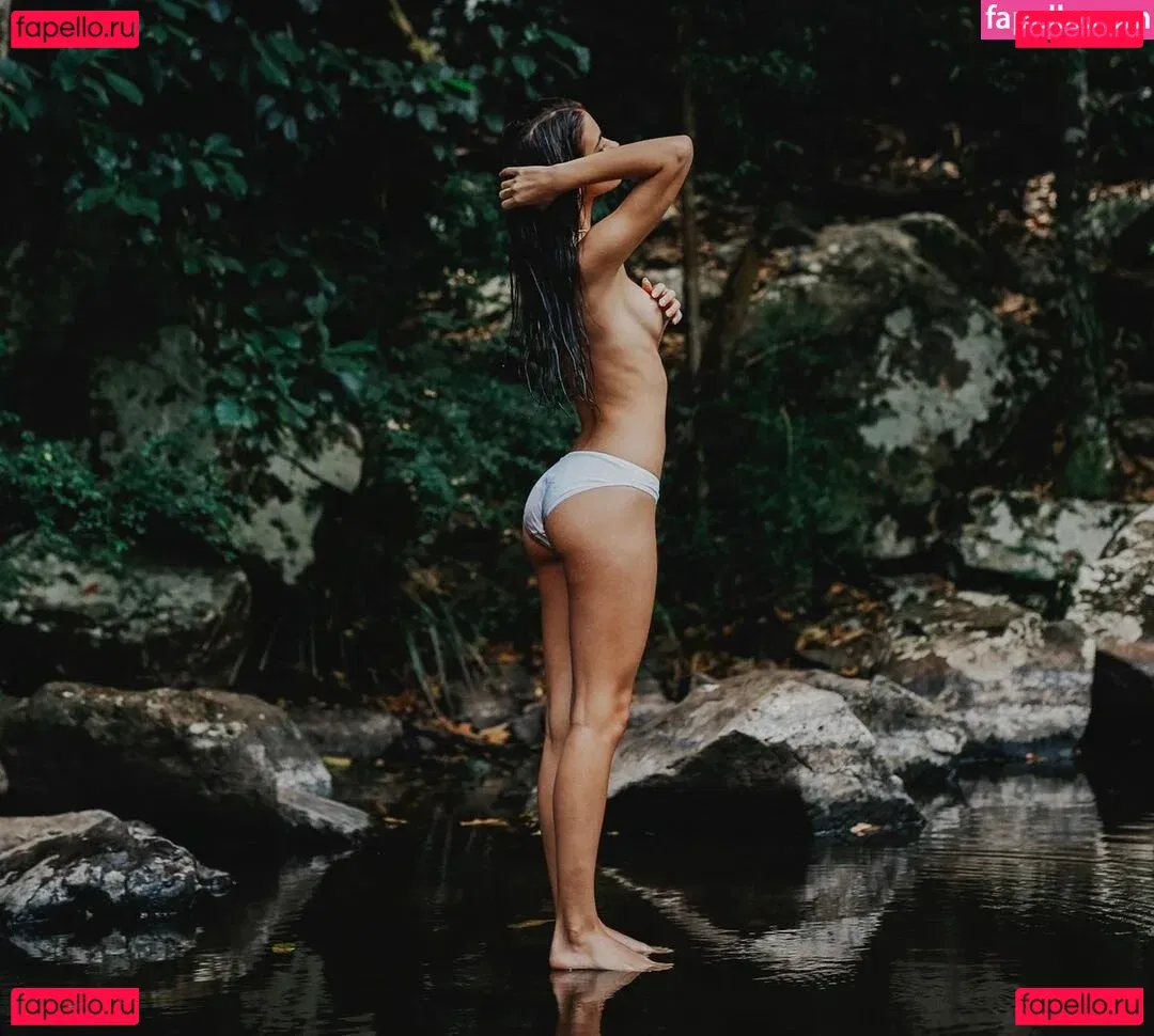 Elisa & Renne Herbert Twins Onlyfans Photo Gallery 