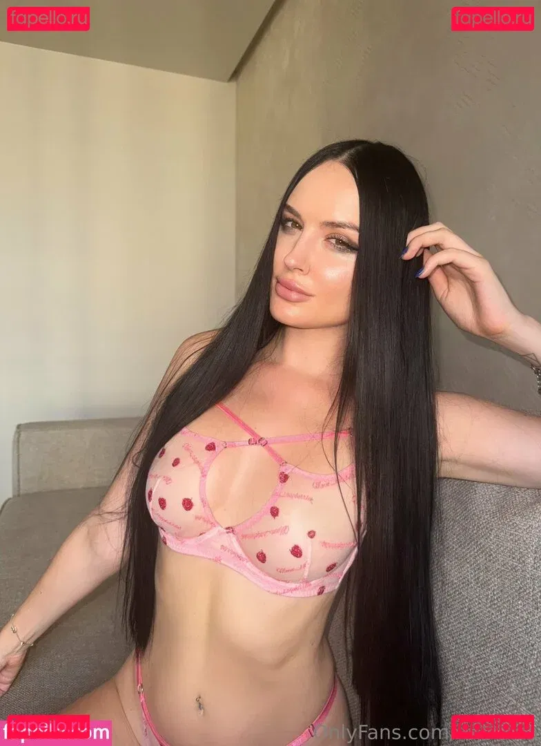 xxmillaa Onlyfans Photo Gallery 