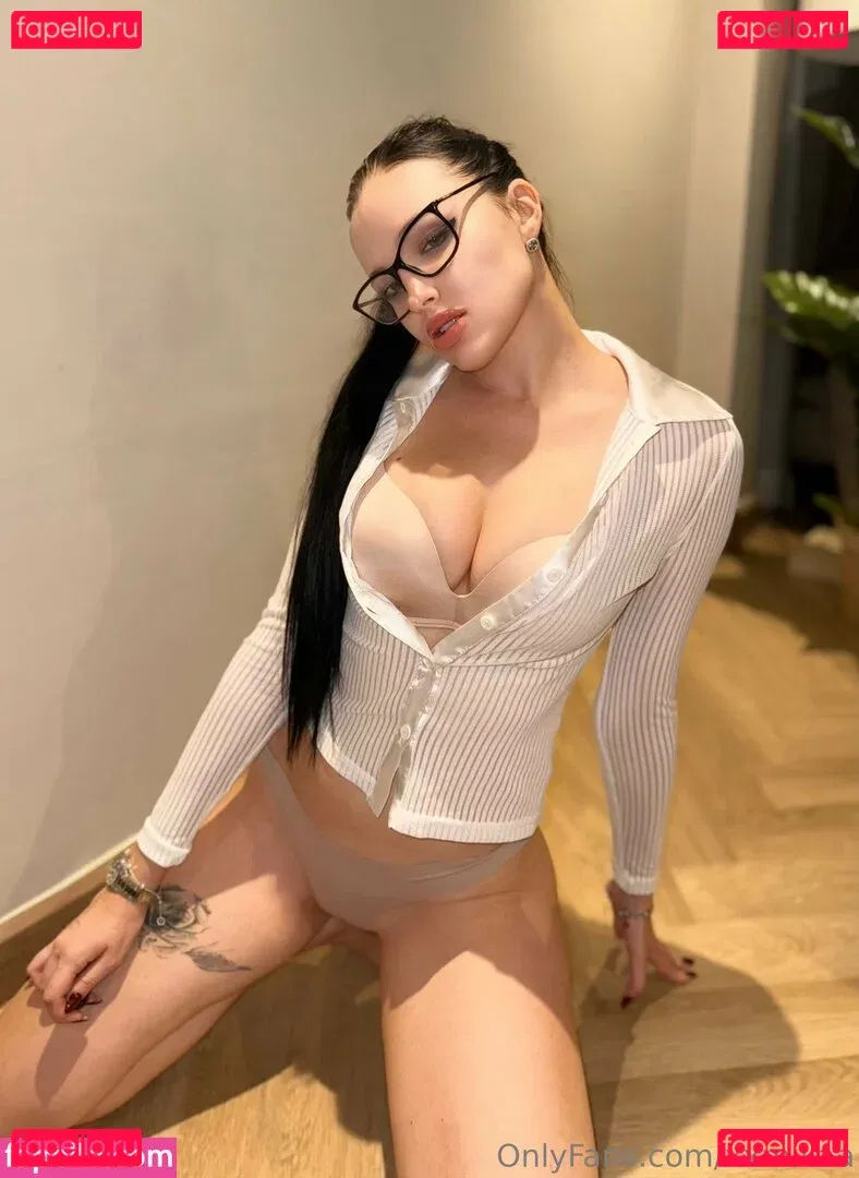 xxmillaa Onlyfans Photo Gallery 