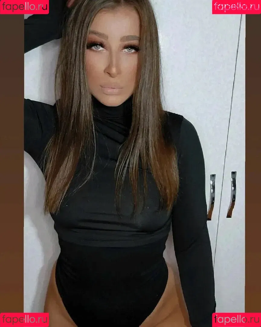 roxanasilvanasandu Onlyfans Photo Gallery 