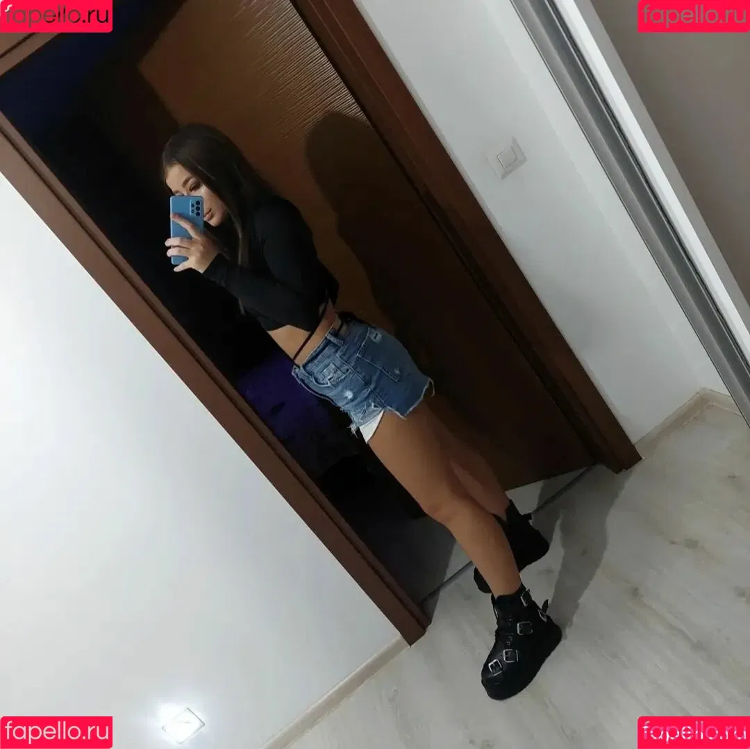roxanasilvanasandu Onlyfans Photo Gallery 