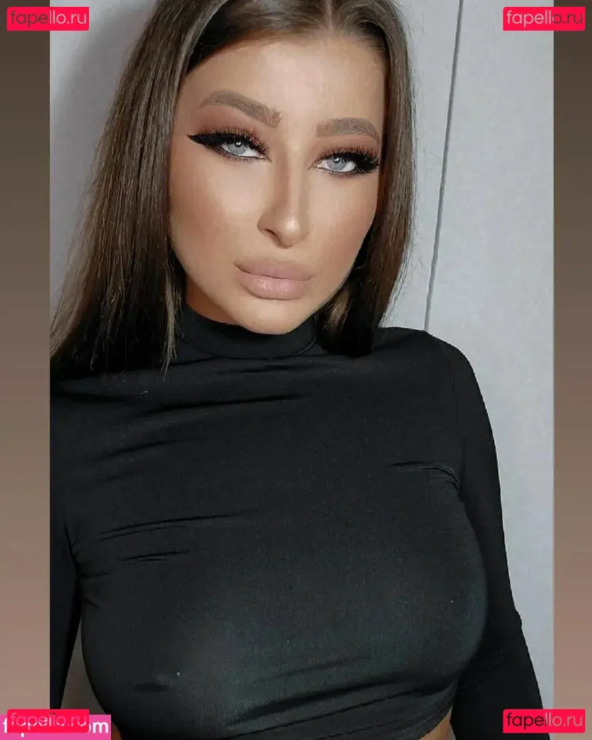 roxanasilvanasandu Onlyfans Photo Gallery 