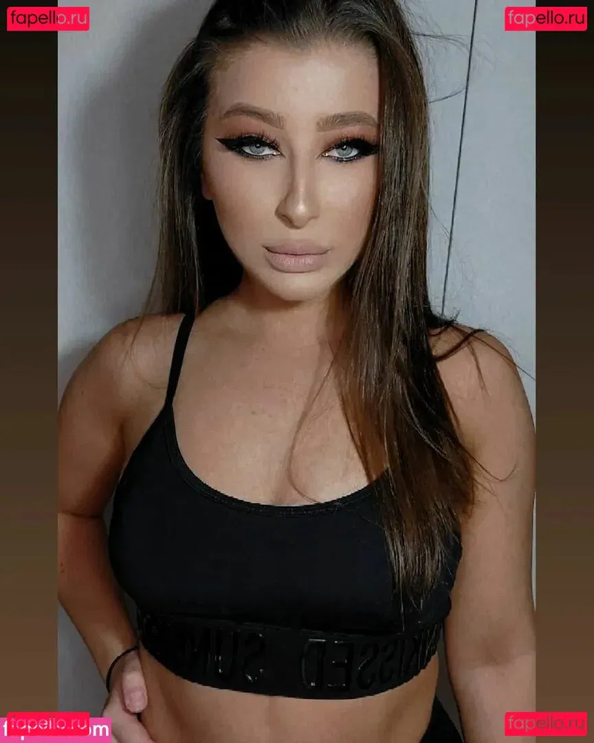 roxanasilvanasandu Onlyfans Photo Gallery 