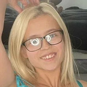 kinkytia Onlyfans Photo Gallery 