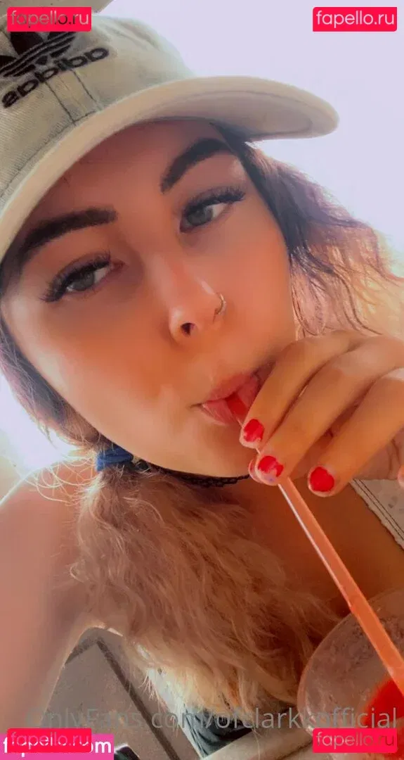 Kearstin Clark Onlyfans Photo Gallery 