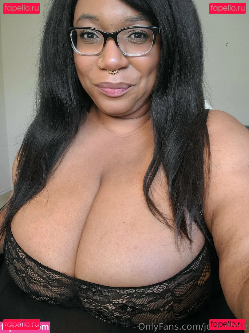 josie4free Onlyfans Photo Gallery 