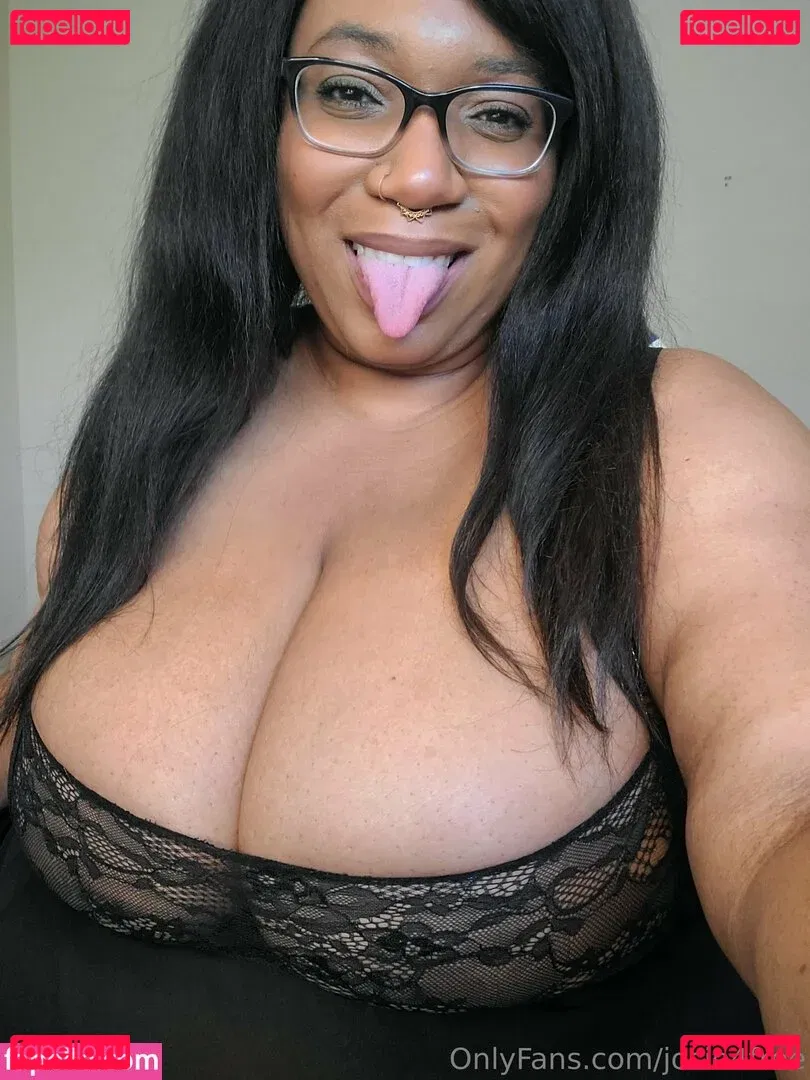 josie4free Onlyfans Photo Gallery 