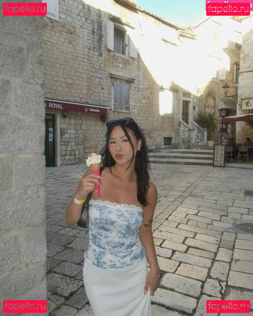 Kim Vuong Onlyfans Photo Gallery 