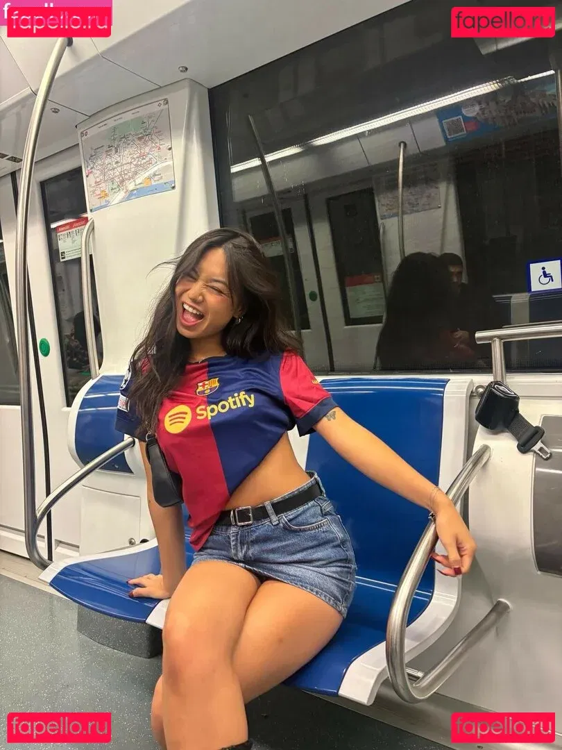 Kim Vuong Onlyfans Photo Gallery 