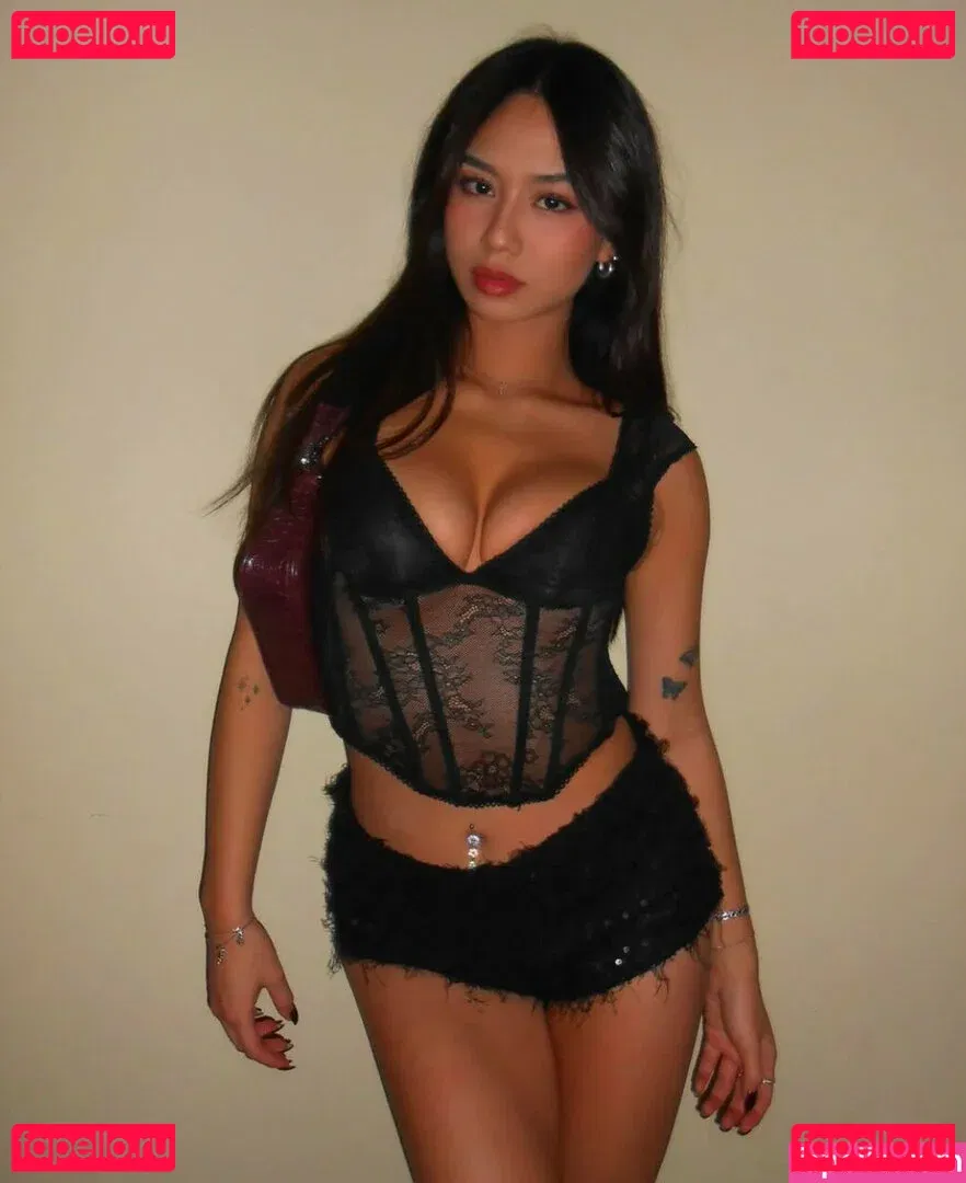 Kim Vuong Onlyfans Photo Gallery 