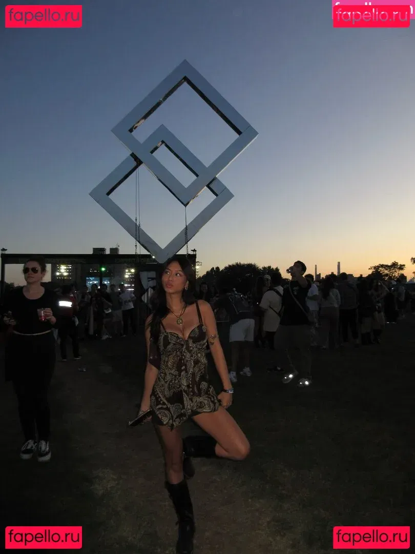 Kim Vuong Onlyfans Photo Gallery 