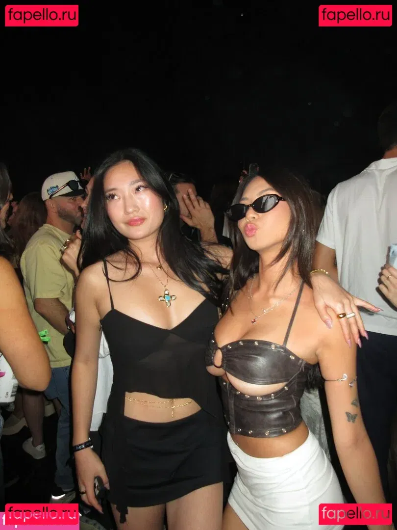 Kim Vuong Onlyfans Photo Gallery 