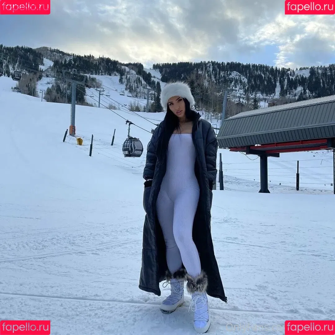 bre_tiesi Onlyfans Photo Gallery 