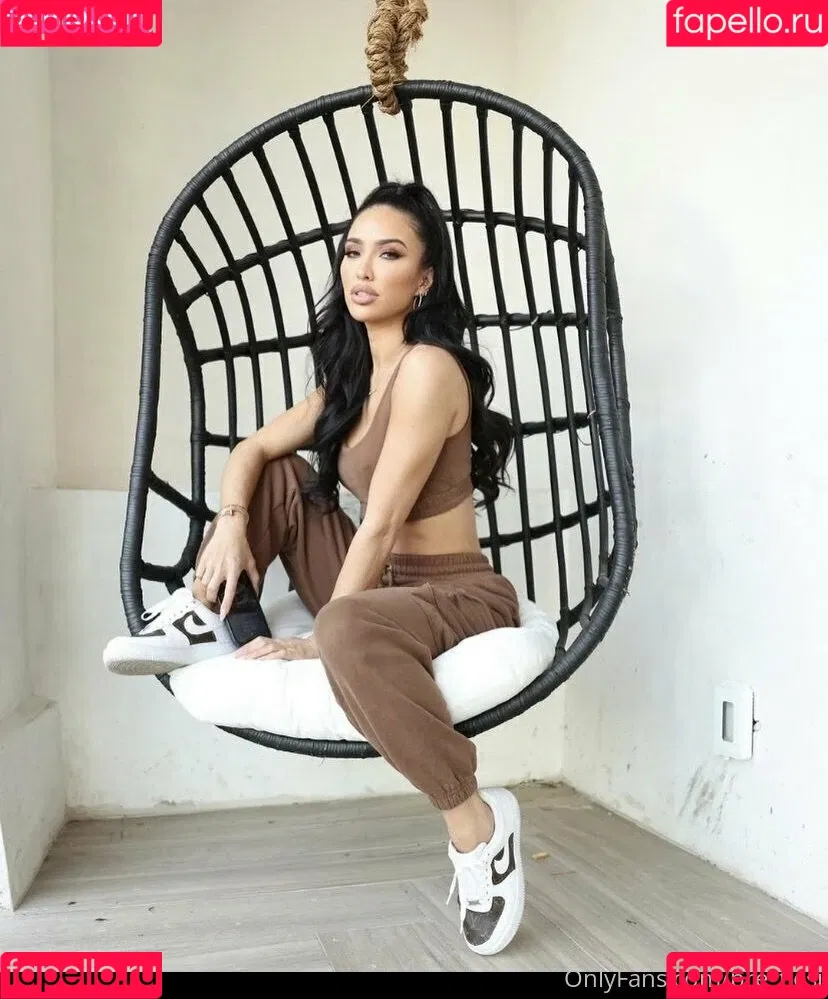 bre_tiesi Onlyfans Photo Gallery 