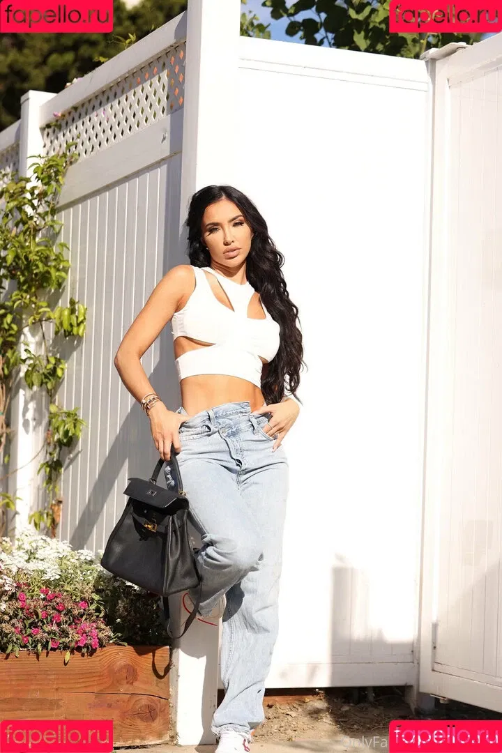 bre_tiesi Onlyfans Photo Gallery 
