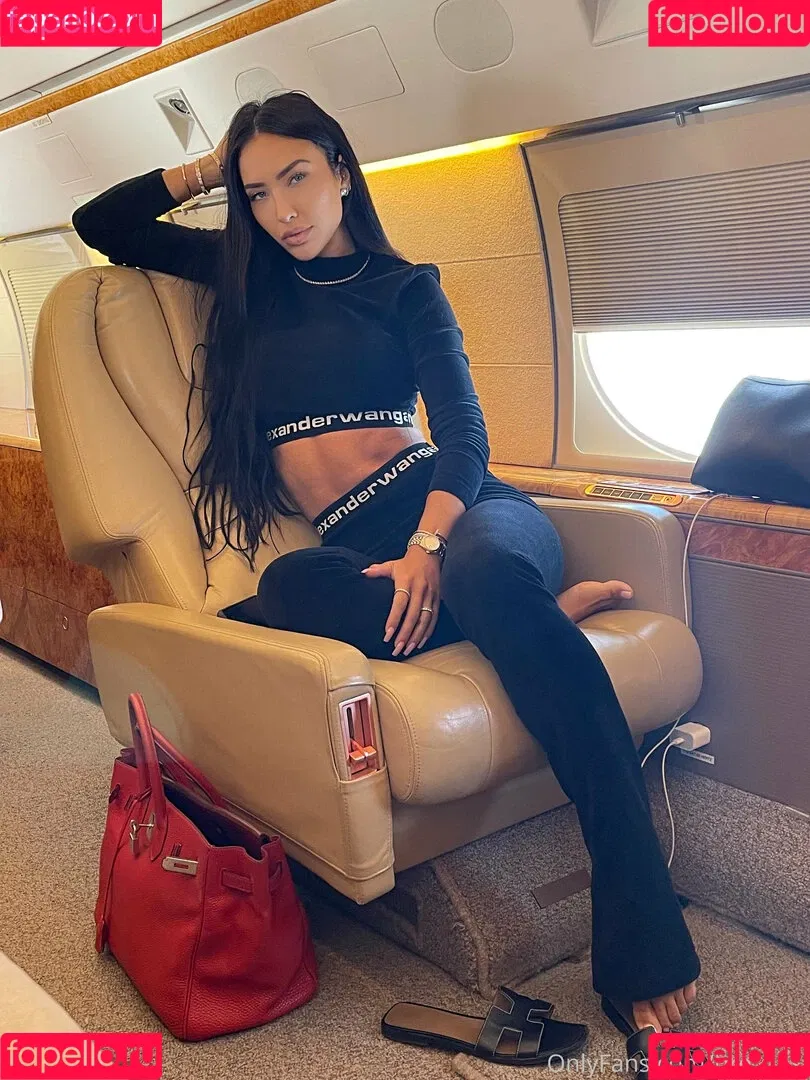 bre_tiesi Onlyfans Photo Gallery 