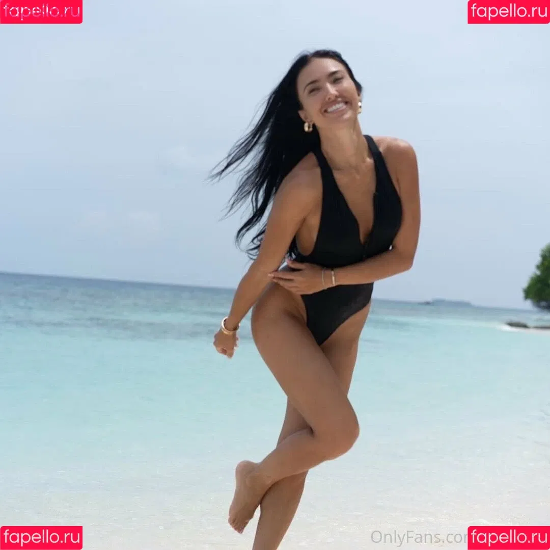 bre_tiesi Onlyfans Photo Gallery 