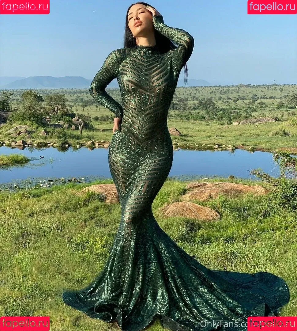 bre_tiesi Onlyfans Photo Gallery 