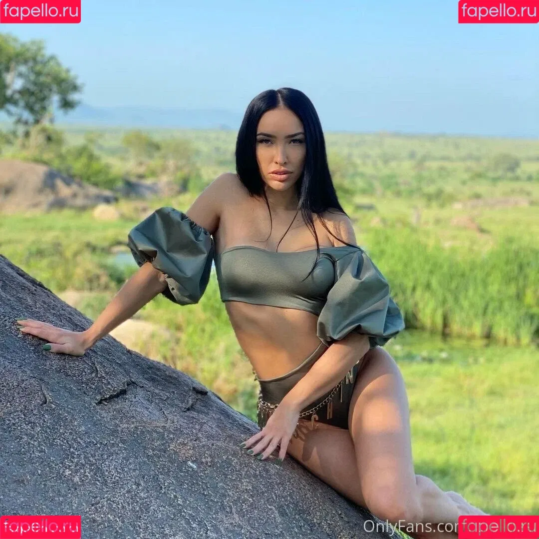 bre_tiesi Onlyfans Photo Gallery 