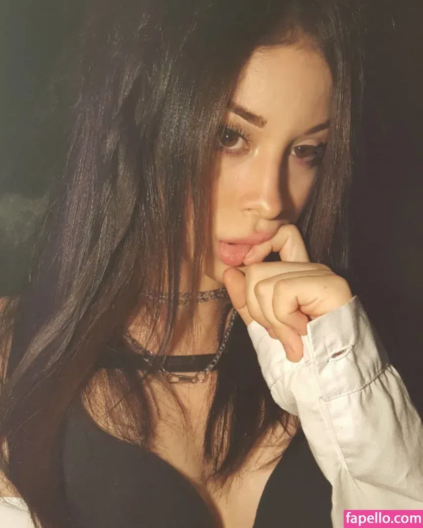 Ivon Gallardo Onlyfans Photo Gallery 