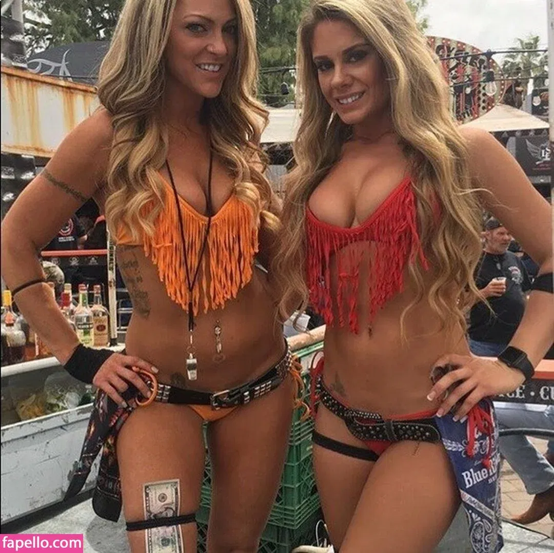 Noelle Onlyfans Photo Gallery 