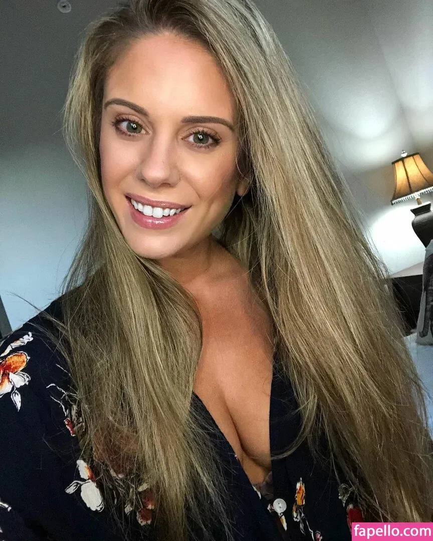 Noelle Onlyfans Photo Gallery 