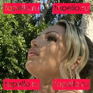 misscarabelle Onlyfans Photo Gallery 