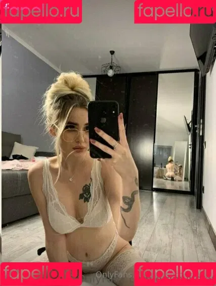 annamillervip Onlyfans Photo Gallery 