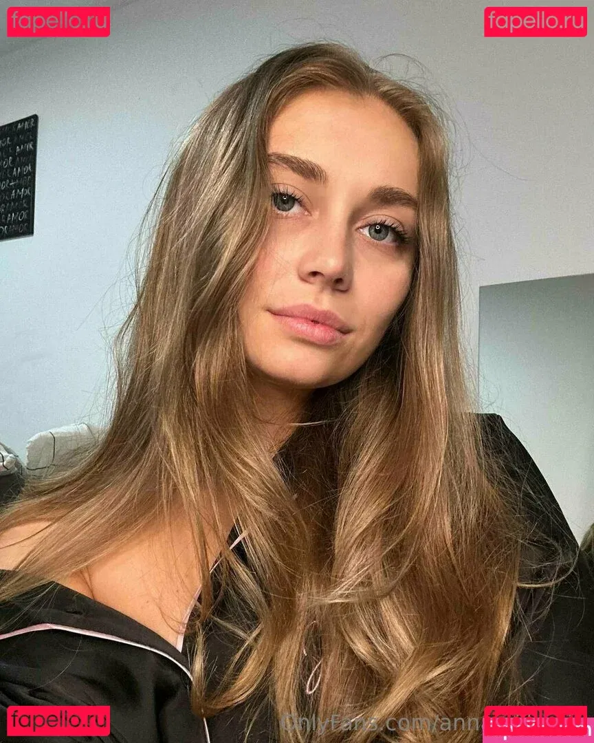 annamillervip Onlyfans Photo Gallery 