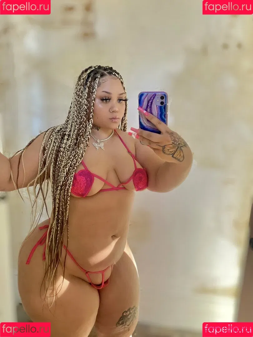 MamiTinkk Onlyfans Photo Gallery 