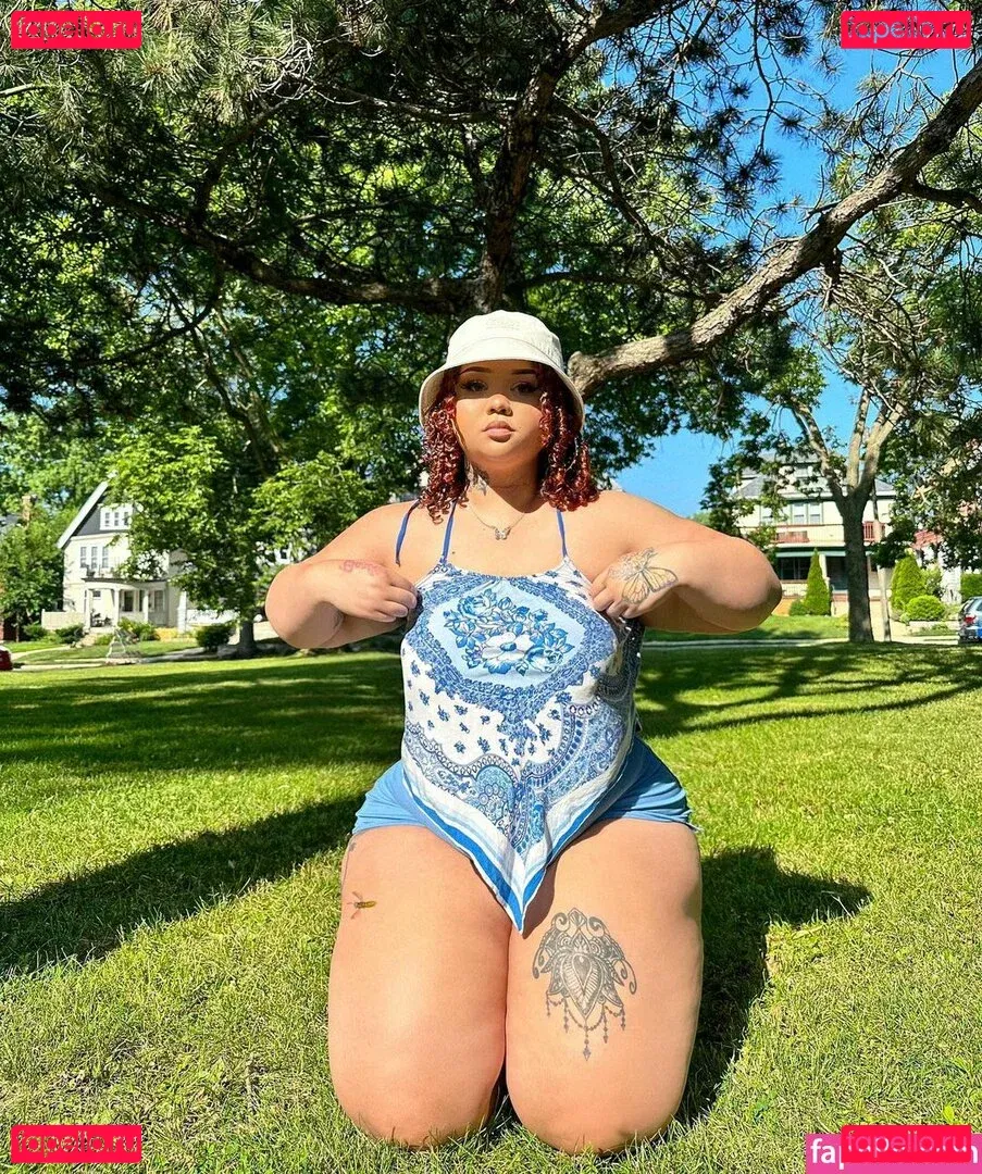 MamiTinkk Onlyfans Photo Gallery 