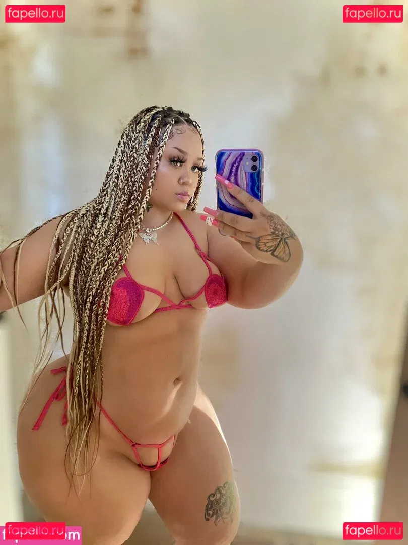 MamiTinkk Onlyfans Photo Gallery 