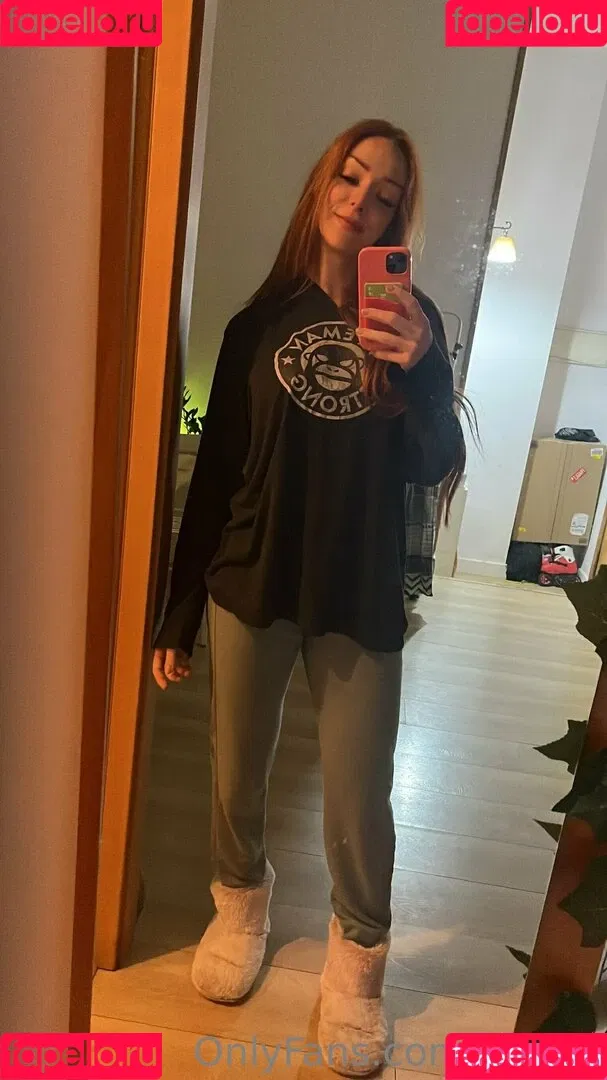 Kristty Onlyfans Photo Gallery 