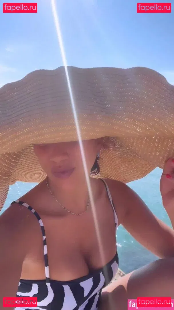 Gabriela Moreyra Onlyfans Photo Gallery 