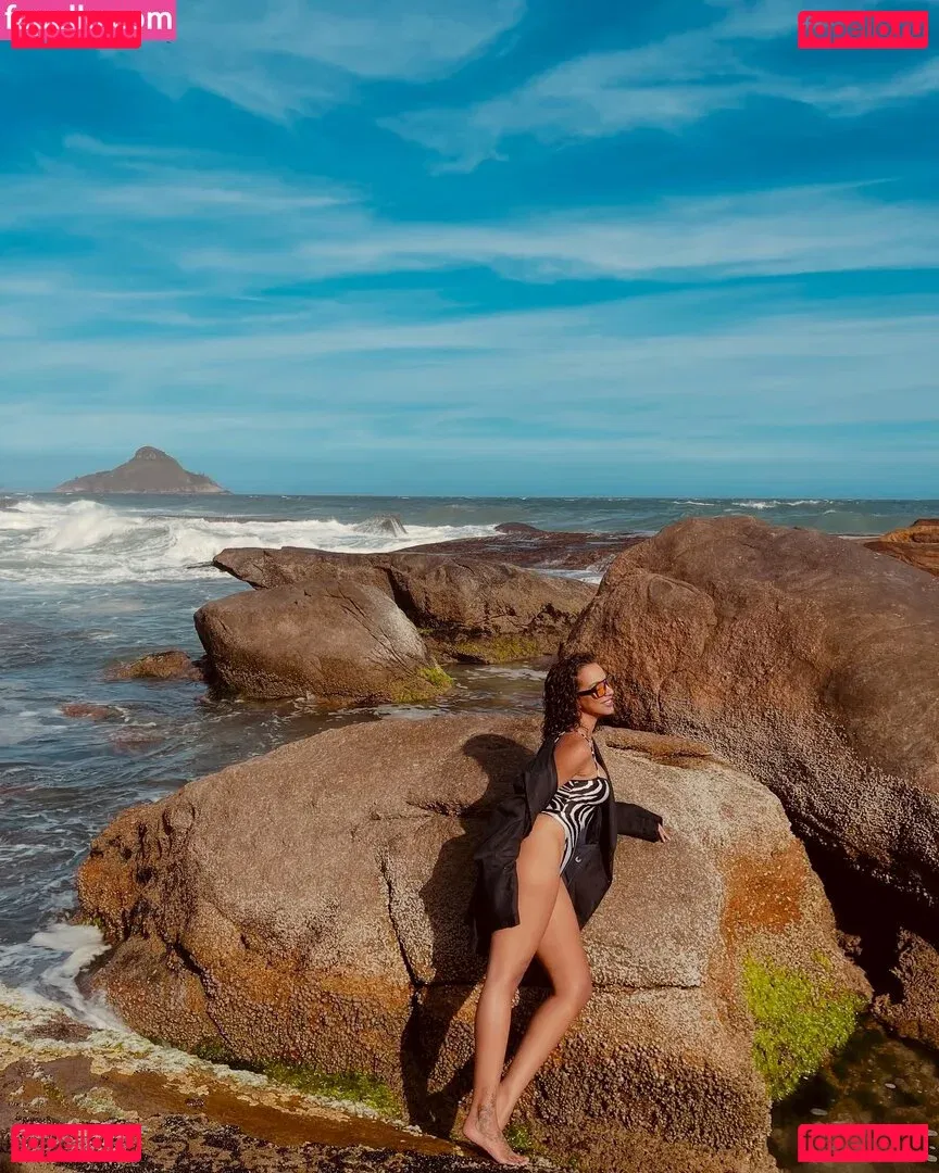 Gabriela Moreyra Onlyfans Photo Gallery 