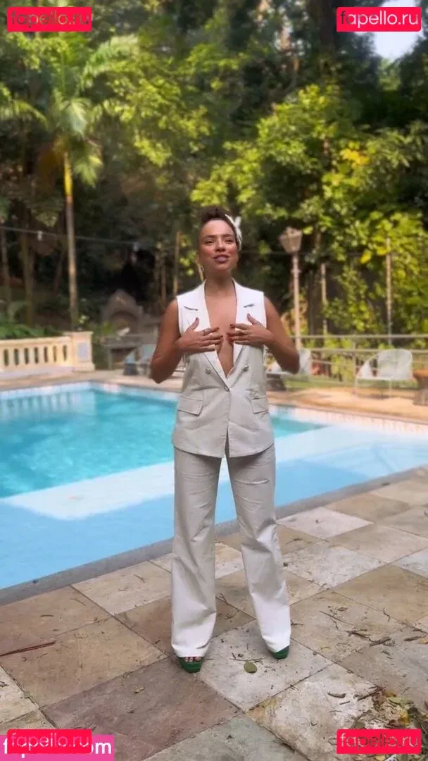 Gabriela Moreyra Onlyfans Photo Gallery 