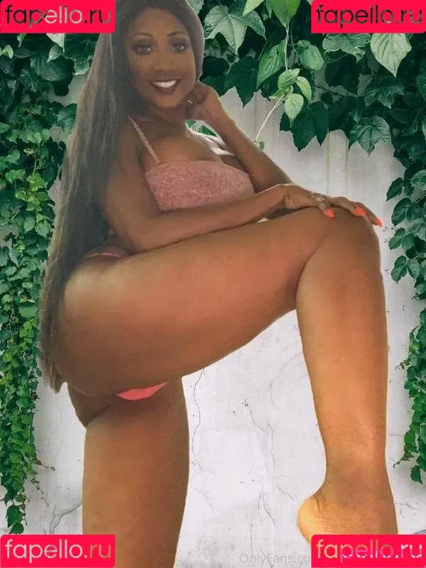 Diamond Jackson Onlyfans Photo Gallery 