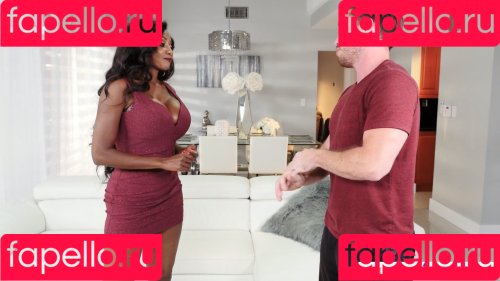 Diamond Jackson Onlyfans Photo Gallery 