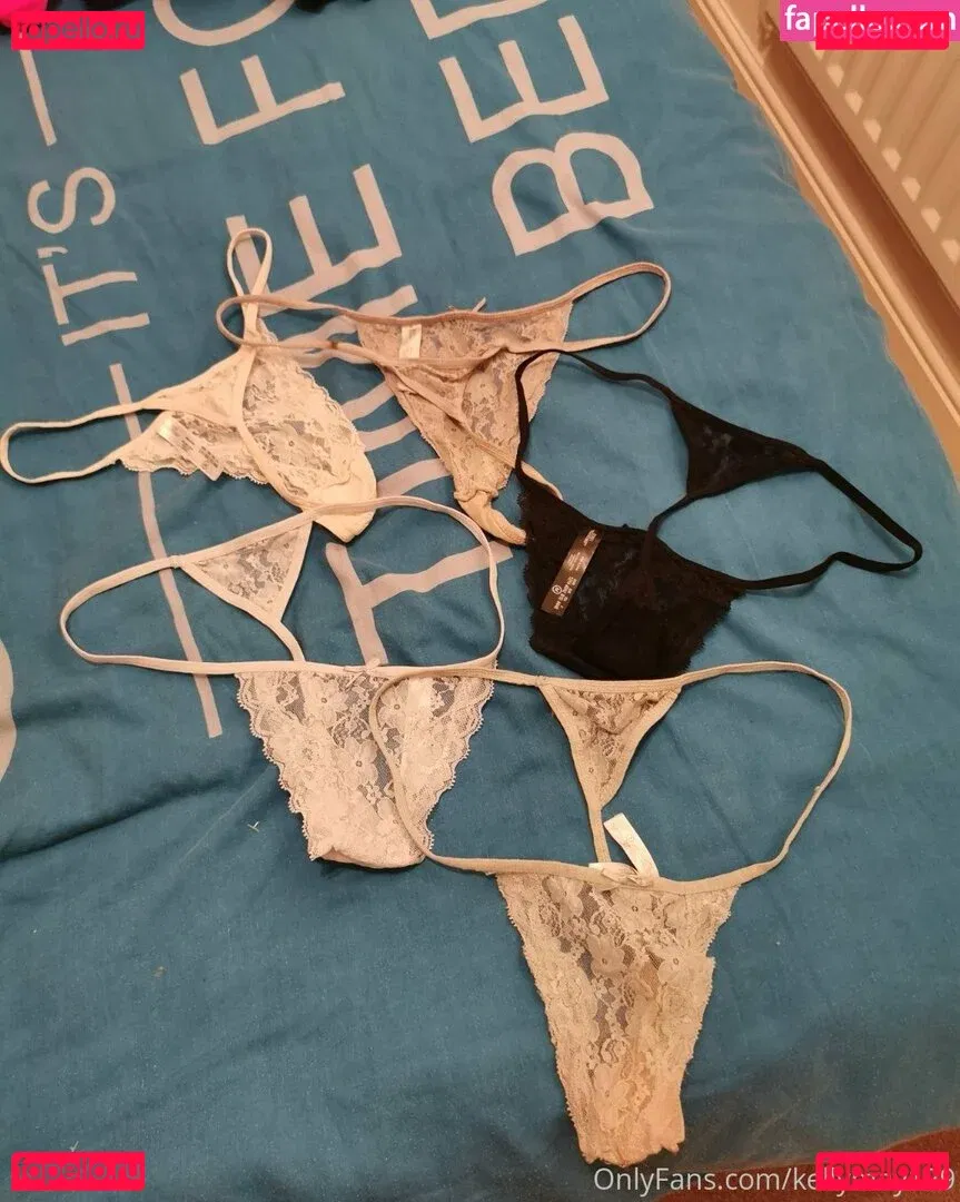 kellymay129 Onlyfans Photo Gallery 