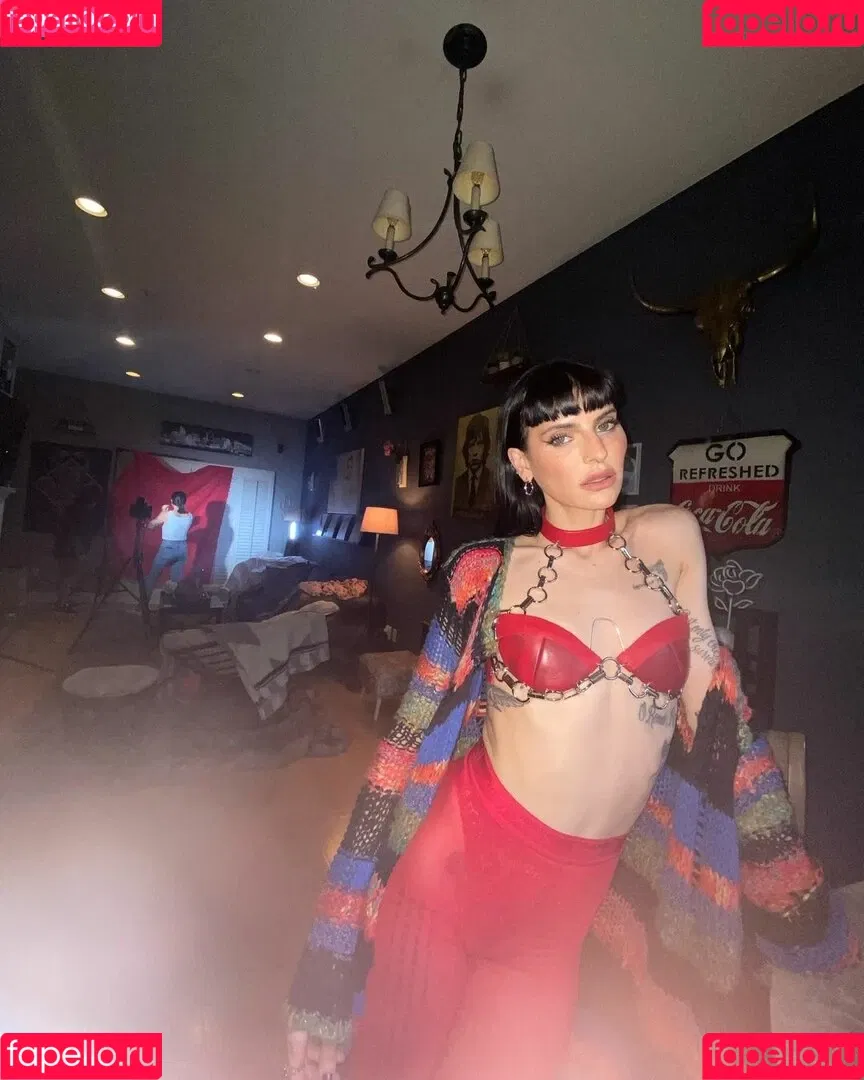Lilith Czar Onlyfans Photo Gallery 