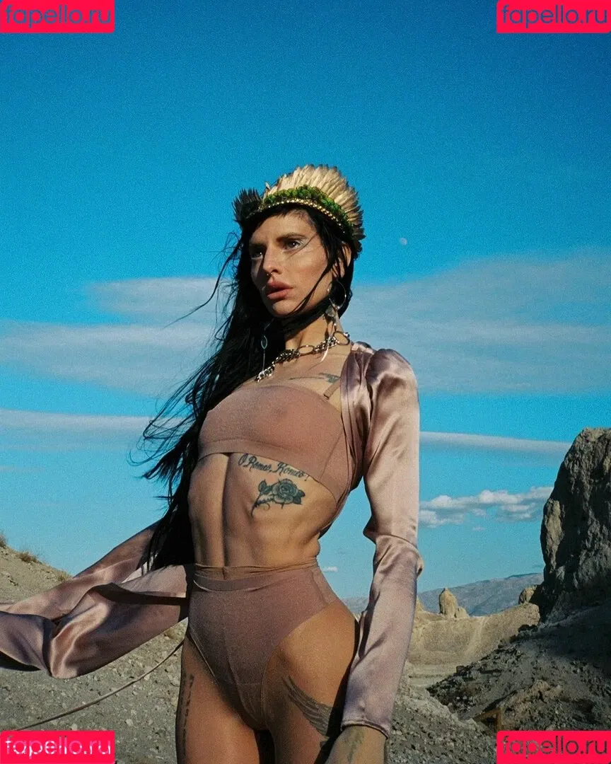 Lilith Czar Onlyfans Photo Gallery 