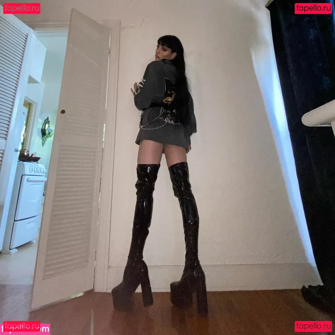 Lilith Czar Onlyfans Photo Gallery 