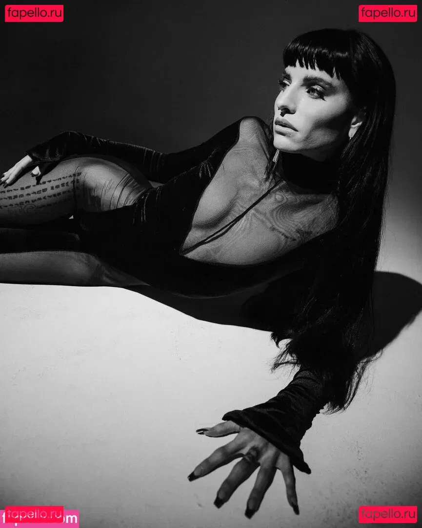 Lilith Czar Onlyfans Photo Gallery 