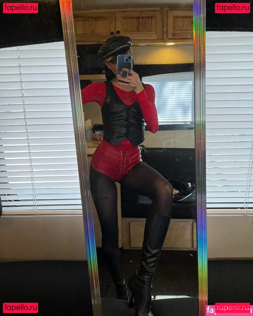 Lilith Czar Onlyfans Photo Gallery 